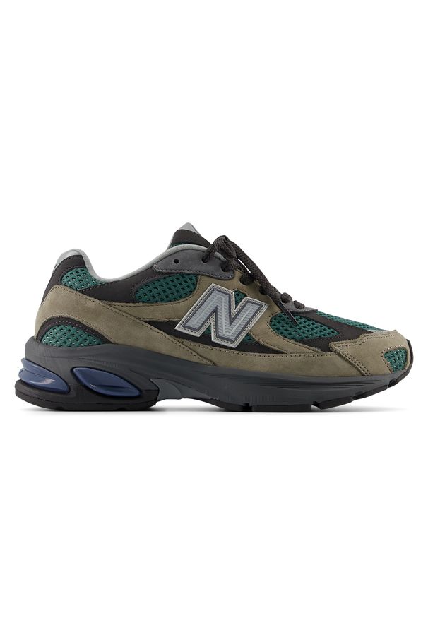 Buty unisex New Balance ABZORB U2010AGY – brązowe. Kolor: brązowy. Materiał: zamsz, guma. Szerokość cholewki: normalna. Sezon: lato. Sport: bieganie