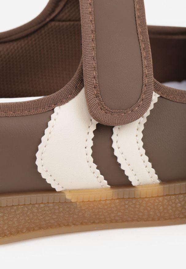 Renee - Brązowe Tenisówki Typu Sneakeriny Zapinane Paskiem na Rzep Gelinea. Okazja: na co dzień. Zapięcie: rzepy. Kolor: brązowy. Materiał: jeans, materiał. Styl: casual, retro, sportowy