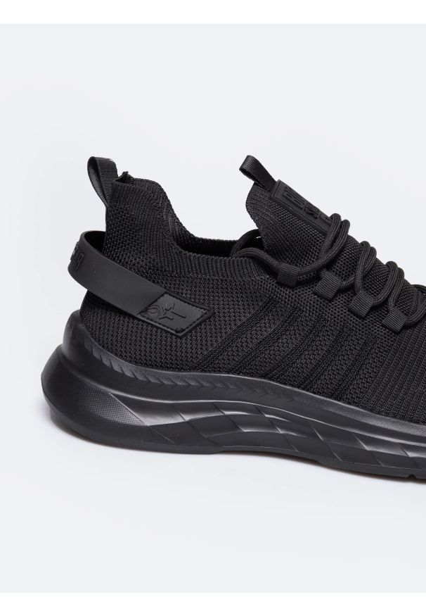 Big-Star - Sneakersy męskie czarne RR174267 906. Okazja: na co dzień, na spacer. Zapięcie: sznurówki. Kolor: czarny. Materiał: tkanina. Sport: turystyka piesza