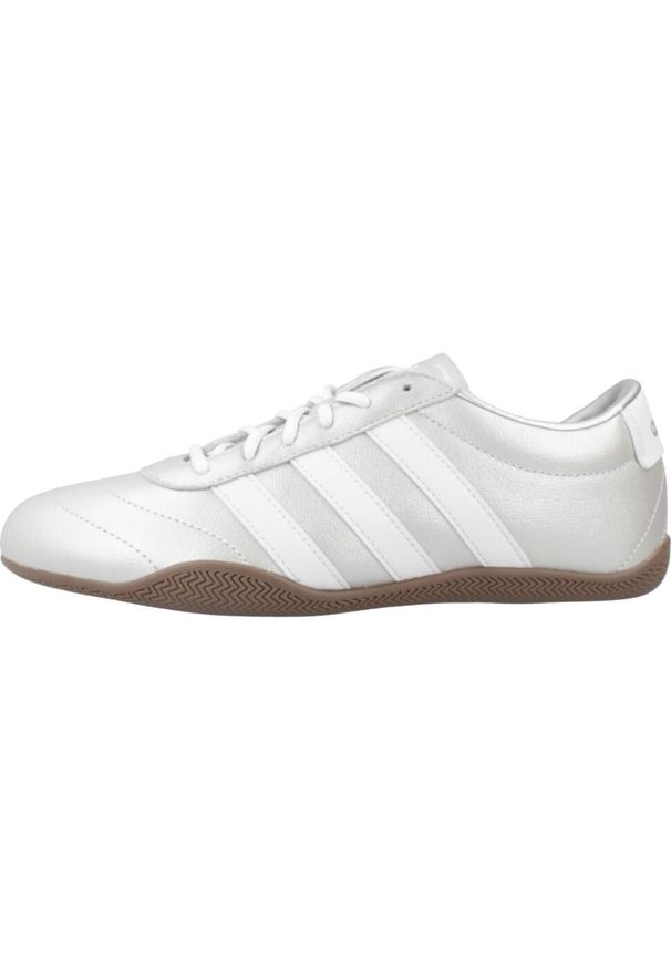 Adidas - Kapcie ADIDAS GRAND COURT LO Srebrny. Kolor: szary. Materiał: tkanina, skóra. Styl: sportowy