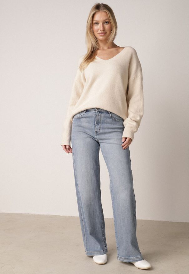 Born2be - Niebieskie Szerokie Jeansy z Bawełną z Wysokim Stanem Ninuin. Stan: podwyższony. Kolor: niebieski. Wzór: koronka. Styl: elegancki, klasyczny