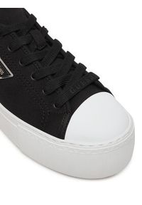 Guess Trampki FLJJZ3 FAB12 Czarny. Kolor: czarny. Materiał: materiał #5
