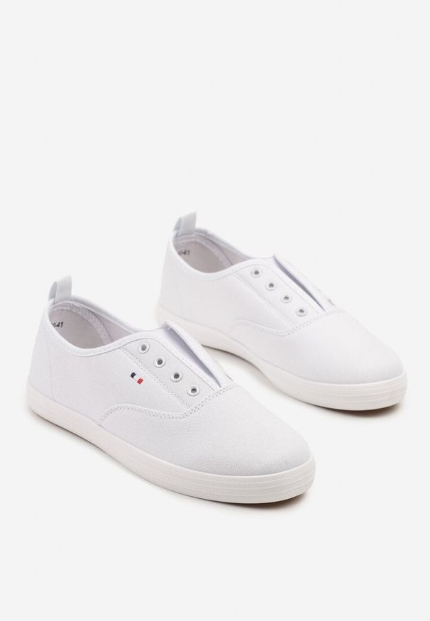 Born2be - Białe Klasyczne Tenisówki z Elastyczną Wstawką Sepelle. Kolor: biały. Materiał: jeans. Styl: klasyczny