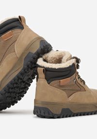 Born2be - Ciemnobeżowe Botki Typu Trapery na Grubej Tłoczonej Podeszwie Veskia. Okazja: na co dzień. Kolor: beżowy. Materiał: jeans. Styl: casual
