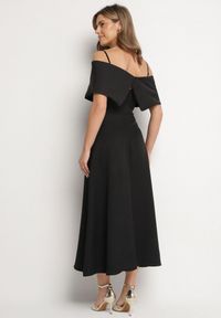 Born2be - Czarna Sukienka o Rozkloszowanym Kroju na Ramiączkach z Wywijanym Dekoltem Jenathia. Okazja: na ślub cywilny, na studniówkę, na wesele, na imprezę. Kolor: czarny. Długość rękawa: na ramiączkach #2