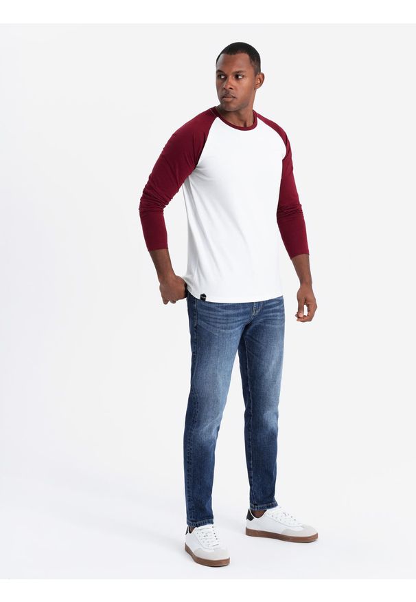 Ombre Clothing - Longsleeve męski z kontrastowymi raglanowymi rękawami – biało-bordowy V2 - Rozmiar: XXL. Okazja: na co dzień. Kolor: czerwony. Materiał: skóra, jersey, dzianina, materiał, bawełna. Długość rękawa: długi rękaw. Wzór: ze splotem. Styl: klasyczny, casual