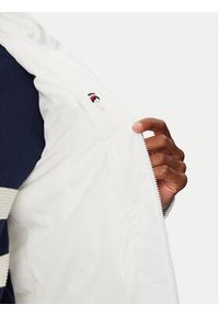 TOMMY HILFIGER - Tommy Hilfiger Kurtka przejściowa MW0MW44299 Biały Regular Fit. Kolor: biały. Materiał: syntetyk #7