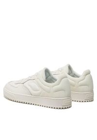 Emporio Armani Sneakersy X4X609 XN734 S437 Biały. Kolor: biały. Materiał: skóra