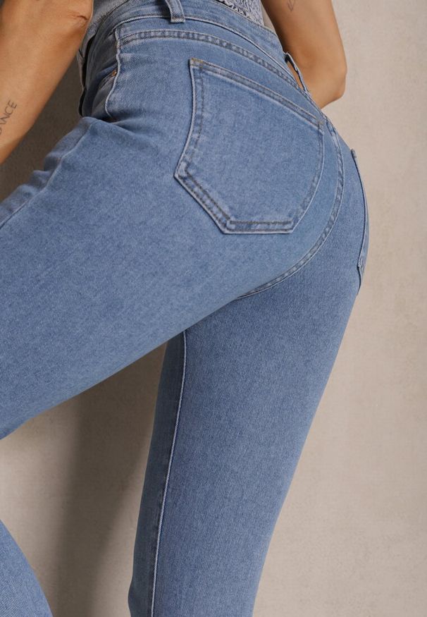 Renee - Jasnoniebieskie Jeansy Skinny High Waist Sepilvia. Okazja: na co dzień. Stan: podwyższony. Kolor: niebieski. Wzór: aplikacja. Styl: klasyczny, elegancki, casual