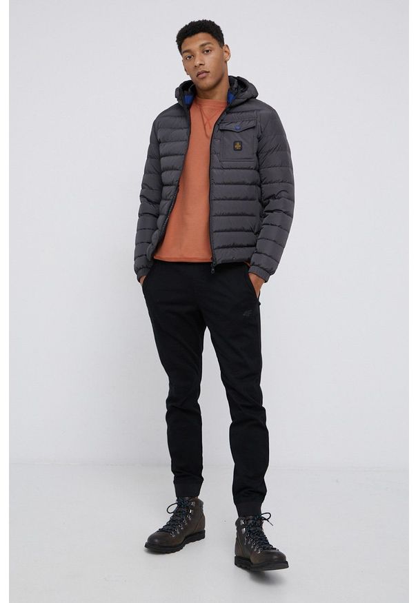 Refrigiwear - RefrigiWear Kurtka puchowa męska kolor szary zimowa. Kolor: szary. Materiał: puch. Sezon: zima