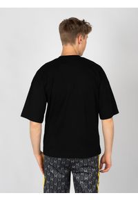 John Richmond T-Shirt | UMA24248TS | Mężczyzna | Czarny. Okazja: na co dzień. Kolor: czarny. Materiał: bawełna. Długość: długie. Styl: casual #4