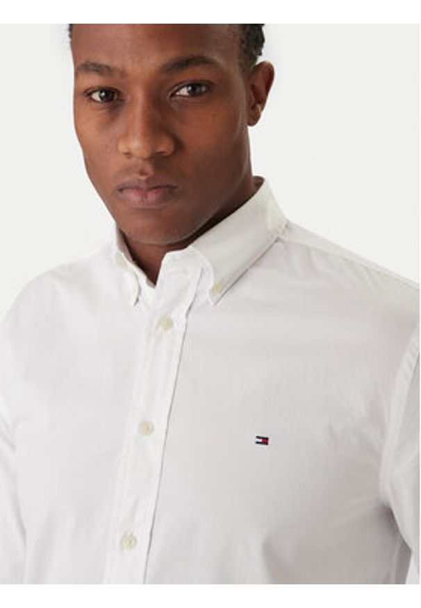 TOMMY HILFIGER - Tommy Hilfiger Koszula Core Flex MW0MW39988 Biały Regular Fit. Kolor: biały. Materiał: bawełna