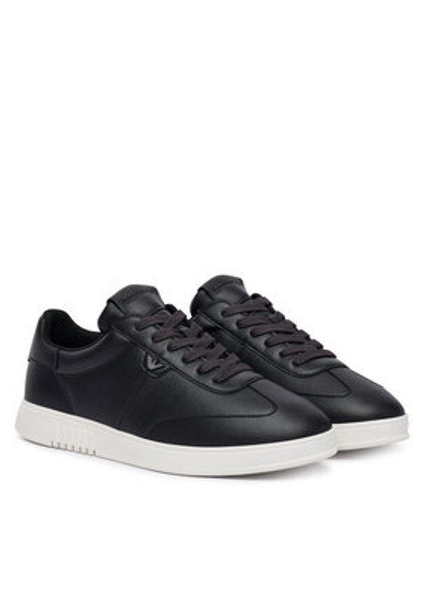 Emporio Armani Sneakersy EM003062 AF20004 UC001 Czarny. Kolor: czarny. Materiał: skóra