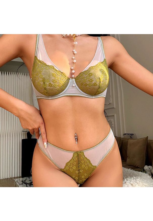 Intica - Komplet bielizny z koronkowymi detalami biała Sabaheta. Kolor: zielony. Materiał: koronka