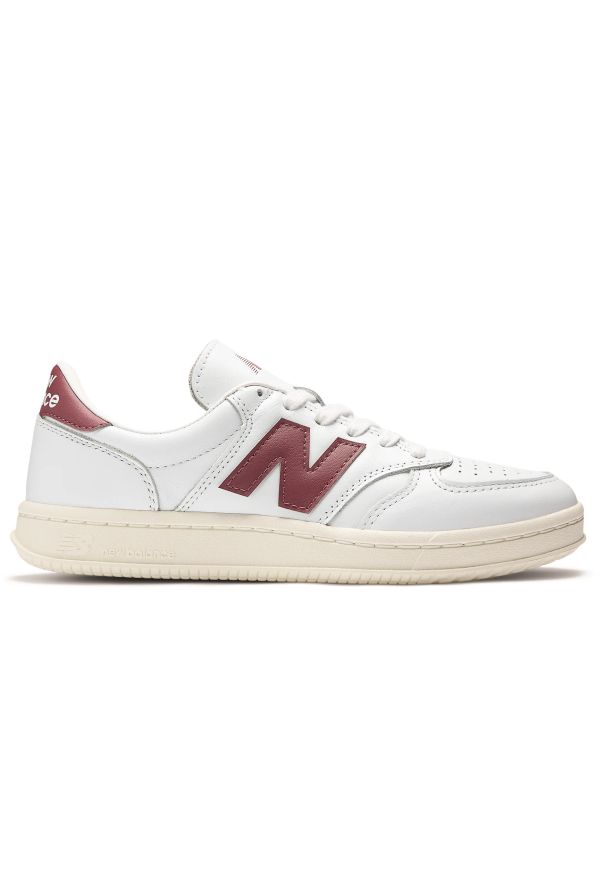 Buty unisex New Balance CT500LPB – białe. Kolor: biały. Materiał: guma, skóra. Szerokość cholewki: normalna. Sport: tenis