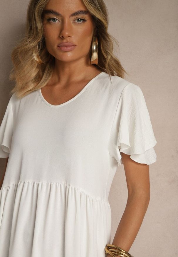 Renee - Biała Rozkloszowana Sukienka z Wiskozą w Casualowym Stylu Filarenna. Okazja: na co dzień. Typ kołnierza: dekolt w serek. Kolor: biały. Materiał: wiskoza. Długość rękawa: krótki rękaw. Styl: elegancki, casual, klasyczny