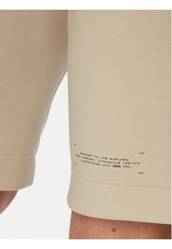 BOSS Szorty sportowe JT_Globe 50558970 Beżowy jasny Regular Fit. Kolor: beżowy. Materiał: bawełna. Styl: sportowy