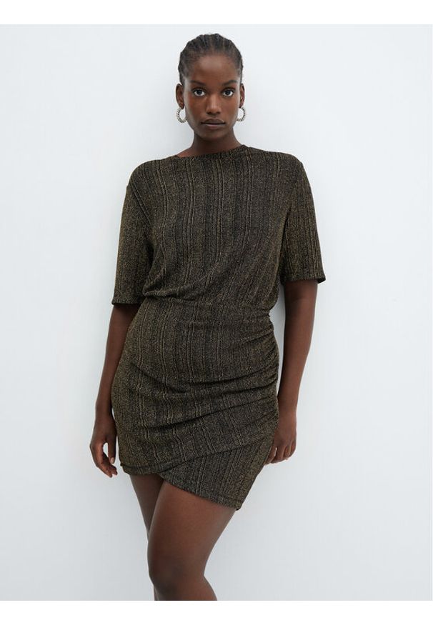 mango - Mango Sukienka koktajlowa Xlurin 57019118 Złoty Regular Fit. Kolor: złoty. Materiał: syntetyk. Styl: wizytowy