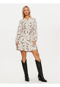 Vero Moda Sukienka codzienna Jessi 10317440 Beżowy Regular Fit. Okazja: na co dzień. Kolor: beżowy. Materiał: wiskoza. Typ sukienki: proste. Styl: casual #4