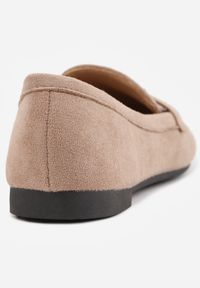 Born2be - Ciemnobeżowe Mokasyny z Metalicznymi Ozdobami Cillora. Okazja: na co dzień, do pracy. Nosek buta: okrągły. Kolor: beżowy. Materiał: jeans, materiał. Wzór: aplikacja. Styl: elegancki, casual, klasyczny #3