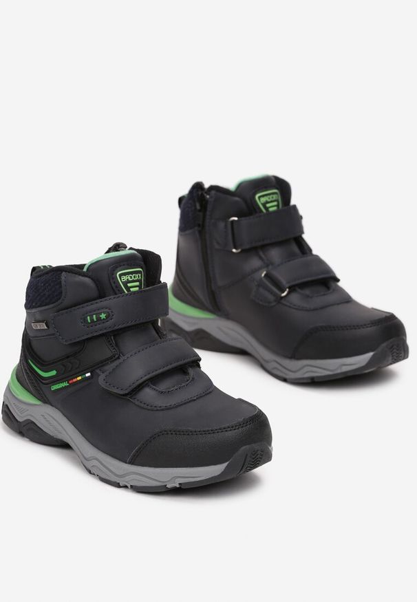 Born2be - Granatowo-Zielone Botki Sportowe Mocno Ocieplone Yozohile. Okazja: na uczelnię, na co dzień. Zapięcie: rzepy. Kolor: niebieski. Materiał: jeans, futro. Wzór: kolorowy. Styl: sportowy