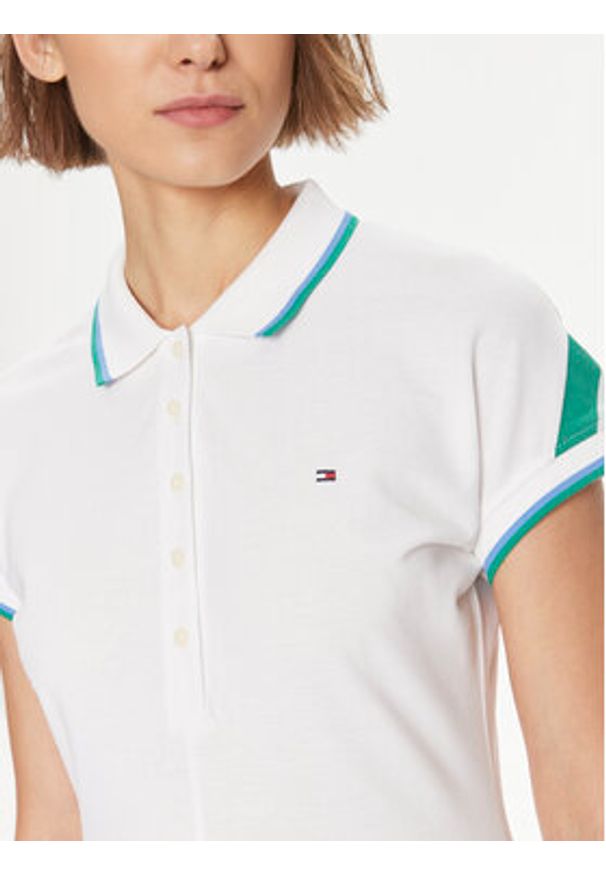 TOMMY HILFIGER - Tommy Hilfiger Sukienka codzienna WW0WW41269 Biały Regular Fit. Okazja: na co dzień. Kolor: biały. Materiał: bawełna. Typ sukienki: proste. Styl: casual