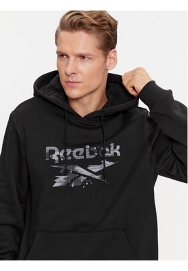 Reebok Bluza RI Modern Camo HS7389 Czarny Regular Fit. Kolor: czarny. Materiał: bawełna, syntetyk