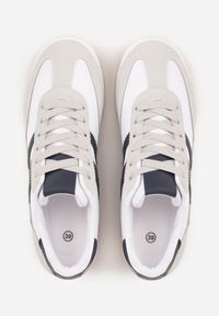 Renee - Białe Sneakersy Ozdobione Dwoma Paskami Lannatea. Okazja: na co dzień. Zapięcie: pasek. Kolor: biały. Wzór: aplikacja #2