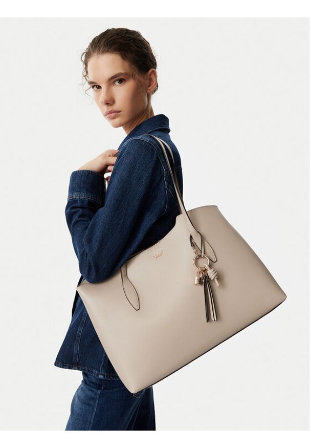Guess Torebka HWBG97 35230 Beżowy jasny. Kolor: beżowy. Materiał: skórzane