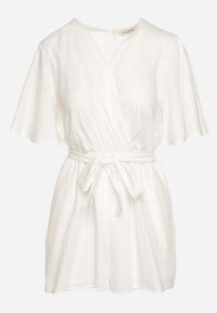Born2be - Biały Bawełniany Kombinezon z Kopertowym Dekoltem i Materiałowym Paskiem w Talii Viklie. Kolor: biały. Materiał: bawełna, materiał. Długość rękawa: krótki rękaw. Długość: krótkie. Styl: elegancki #4