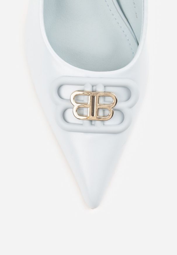 Born2be - Niebieskie Czółenka Sandały Vices na Kaczuszce Bez Pięty z Metaliczną Ozdobą Lilenda. Okazja: na co dzień, na spacer, na spotkanie biznesowe, do pracy. Kolor: niebieski. Wzór: aplikacja. Sezon: lato. Obcas: na szpilce. Styl: biznesowy, casual, elegancki, glamour. Wysokość obcasa: średni