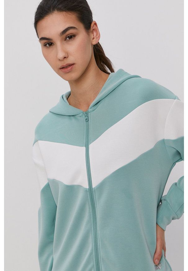 4f - 4F - Bluza. Okazja: na co dzień. Typ kołnierza: kaptur. Kolor: zielony. Styl: casual