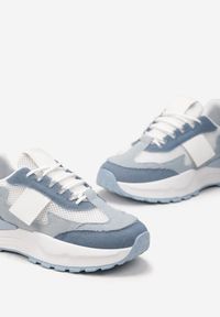 Born2be - Niebieskie Sneakersy Ozdobione Siateczką z Elastycznym Wiązaniem Eriave. Nosek buta: okrągły. Zapięcie: sznurówki. Kolor: niebieski. Materiał: materiał. Wzór: aplikacja. Obcas: na obcasie. Wysokość obcasa: niski #3