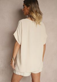 Renee - Beżowa Bluzka w Stylu Nietoperza Fadeasia. Okazja: na co dzień. Typ kołnierza: dekolt w serek. Kolor: beżowy. Styl: casual #5