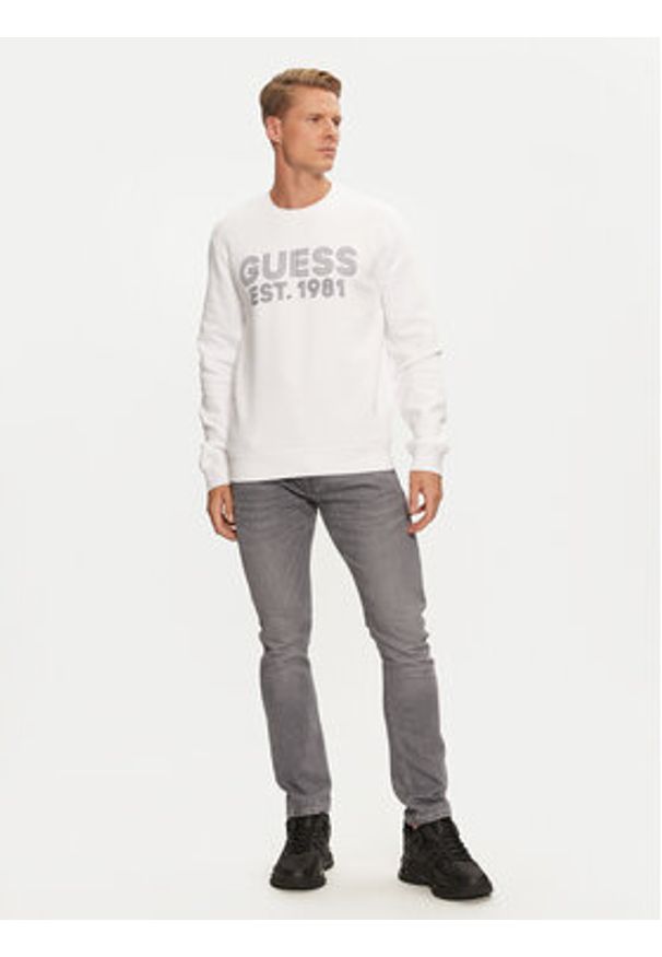 Guess Bluza M4YQ08 K9Z21 Biały Regular Fit. Kolor: biały. Materiał: syntetyk, bawełna