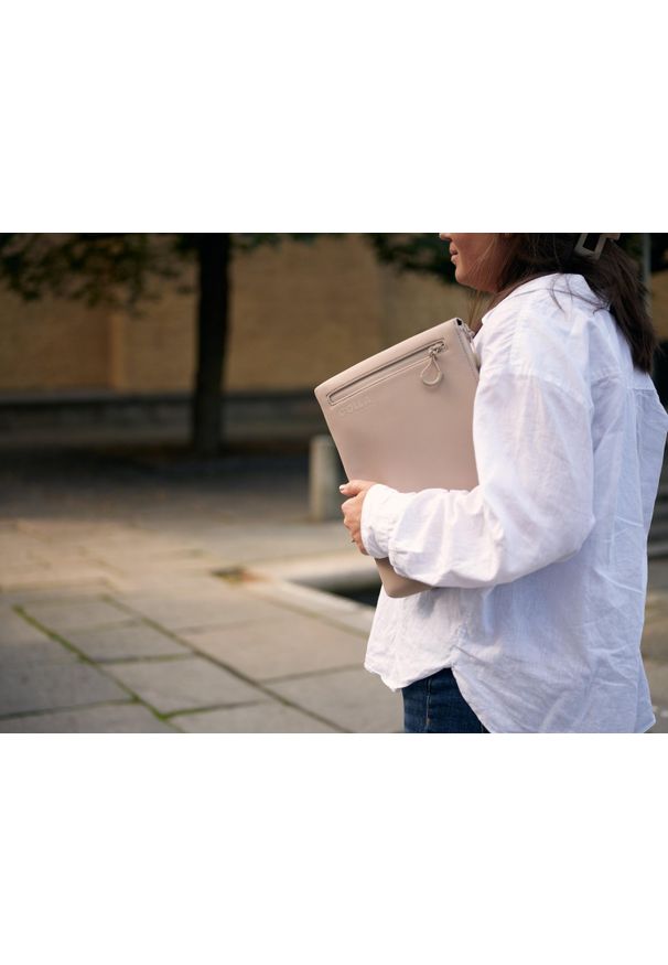 GOLLA - Etui Golla Sleeve Metro 13'' (cream). Materiał: neopren, materiał. Styl: elegancki, casual