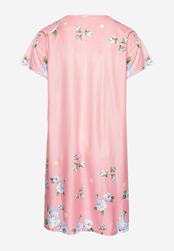 Born2be - Różowa Koszula Nocna w Kwiatowy Wzór z Krótkim Rękawem Seliaane. Kolekcja: plus size. Kolor: różowy. Długość: krótkie. Wzór: kwiaty