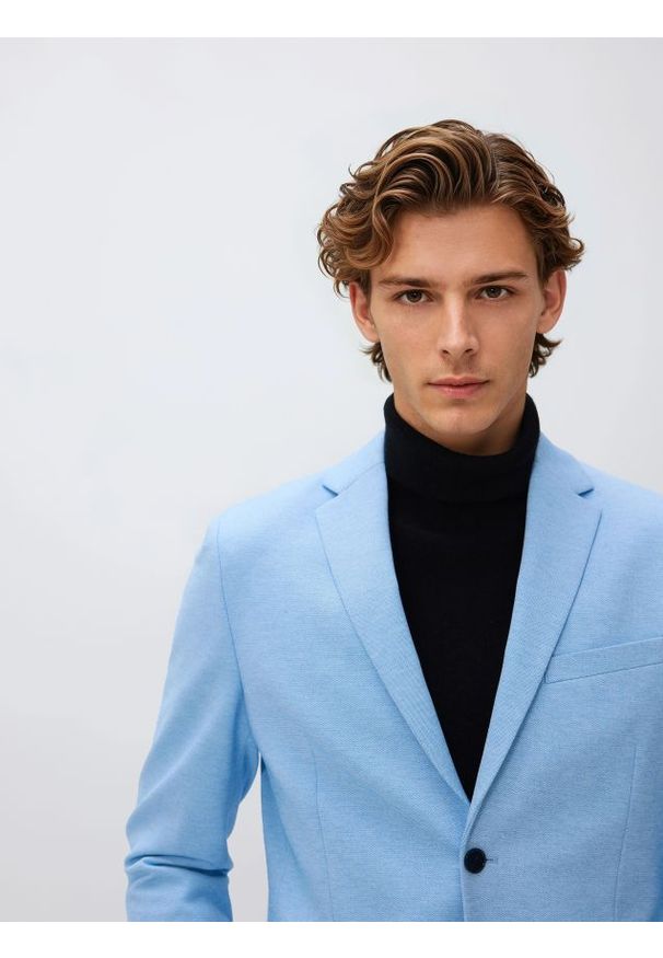 Reserved - Marynarka slim fit - niebieski. Kolor: niebieski. Materiał: wiskoza, dzianina