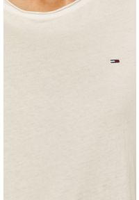 Tommy Jeans - T-shirt. Okazja: na co dzień. Kolor: biały. Materiał: bawełna, dzianina. Wzór: gładki. Styl: casual #4