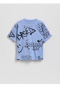Reserved - T-shirt z nadrukiem - jasnoniebieski. Kolor: niebieski. Materiał: bawełna, dzianina. Wzór: nadruk #1