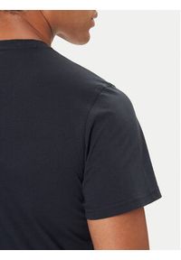 Barbour T-Shirt MTS1496NY91 Granatowy Regular Fit. Kolor: niebieski. Materiał: bawełna