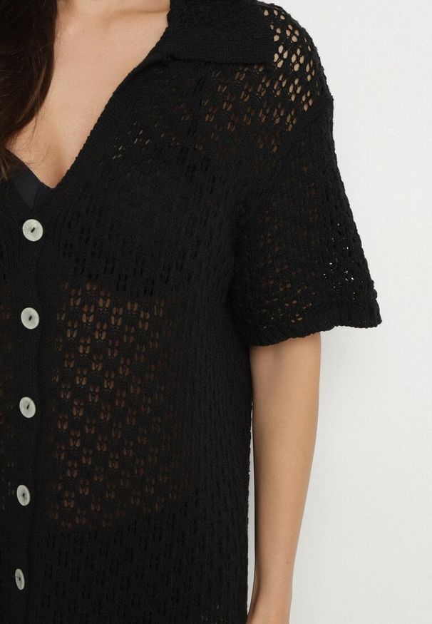 Born2be - Czarna Siateczkowa Sukienka Koszulowa z Bawełną Folaris. Okazja: na co dzień. Kolor: czarny. Materiał: bawełna. Sezon: lato. Typ sukienki: koszulowe. Styl: casual, elegancki