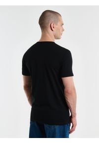 Big-Star - Koszulka męska z krótkim rękawem czarna Classac 906. Kolor: czarny. Materiał: bawełna. Długość rękawa: krótki rękaw. Długość: krótkie. Wzór: gładki. Sezon: zima #4