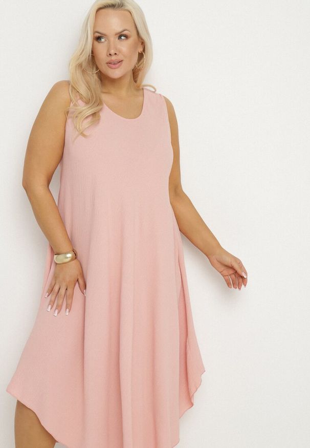 Born2be - Różowa Rozkloszowana Sukienka z Bawełną Nairilo. Okazja: na spacer. Kolor: różowy. Materiał: bawełna. Sezon: lato. Styl: elegancki, klasyczny