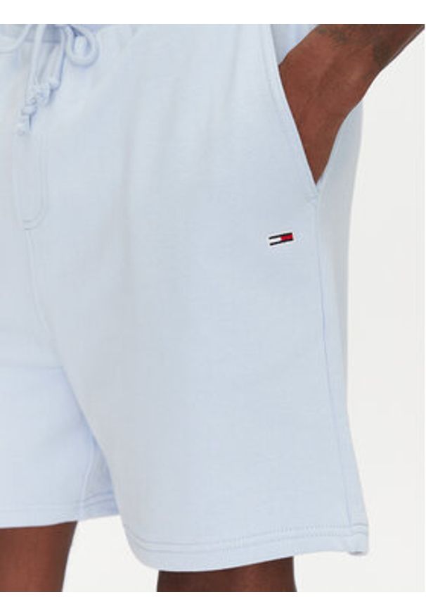 Tommy Jeans Szorty sportowe Entry GraphicDM0DM21369 Błękitny Regular Fit. Kolor: niebieski. Materiał: bawełna. Styl: sportowy