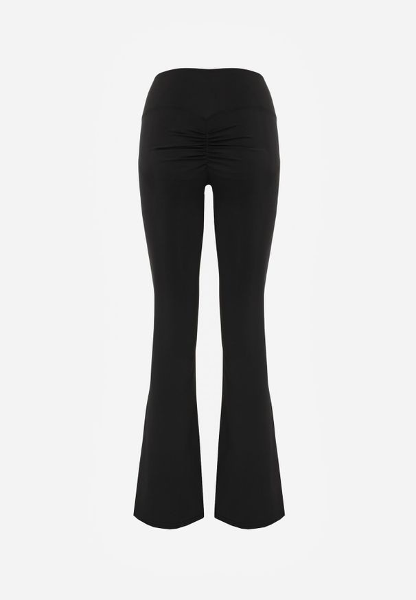 Born2be - Czarne Legginsy o Kroju Dzwonów z Wysokim Stanem i Modelującym Marszczeniem Pronone. Okazja: na co dzień. Stan: podwyższony. Kolor: czarny. Materiał: jeans. Długość: krótkie. Styl: elegancki, casual