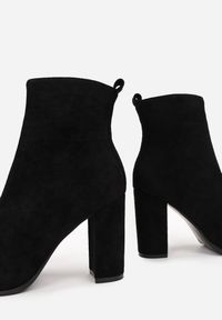 Renee - Czarne Botki Aeriel. Wysokość cholewki: za kostkę. Nosek buta: szpiczasty. Zapięcie: zamek. Kolor: czarny. Materiał: jeans. Szerokość cholewki: normalna. Obcas: na platformie. Styl: klasyczny, elegancki #6