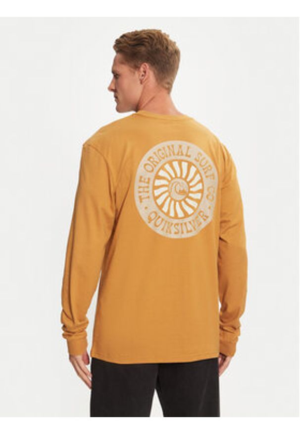 Quiksilver Longsleeve Bloom Cycle EQYZT07707 Brązowy Regular Fit. Kolor: brązowy. Materiał: bawełna. Długość rękawa: długi rękaw