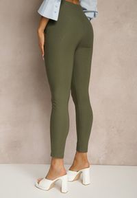 Renee - Ciemnozielone Spodnie Skinny High Waist Kolanira. Okazja: na co dzień. Stan: podwyższony. Kolor: zielony. Styl: sportowy, casual #4