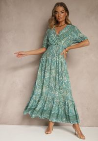 Renee - Zielona Rozkloszowana Sukienka z Bawełny Zdobiona Wzorem Paisley Folitea. Typ kołnierza: dekolt w serek. Kolor: zielony. Materiał: bawełna. Wzór: paisley, aplikacja. Sezon: wiosna